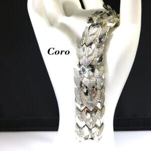 Vintage Coro Wide Link Bracelet Textured Gold Tone 1950s 7.5 Inch